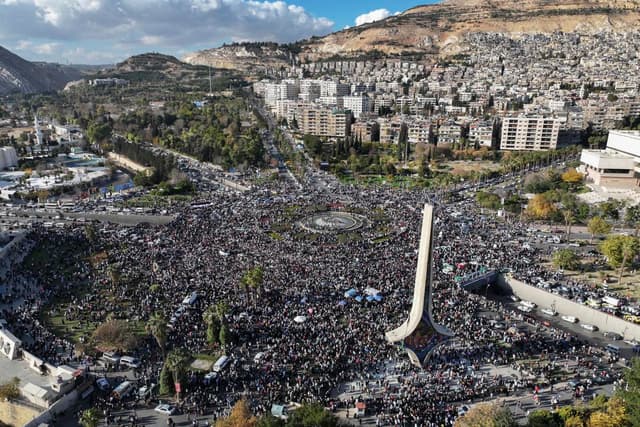ساحة الأمويين كما لم تشاهدها من قبل